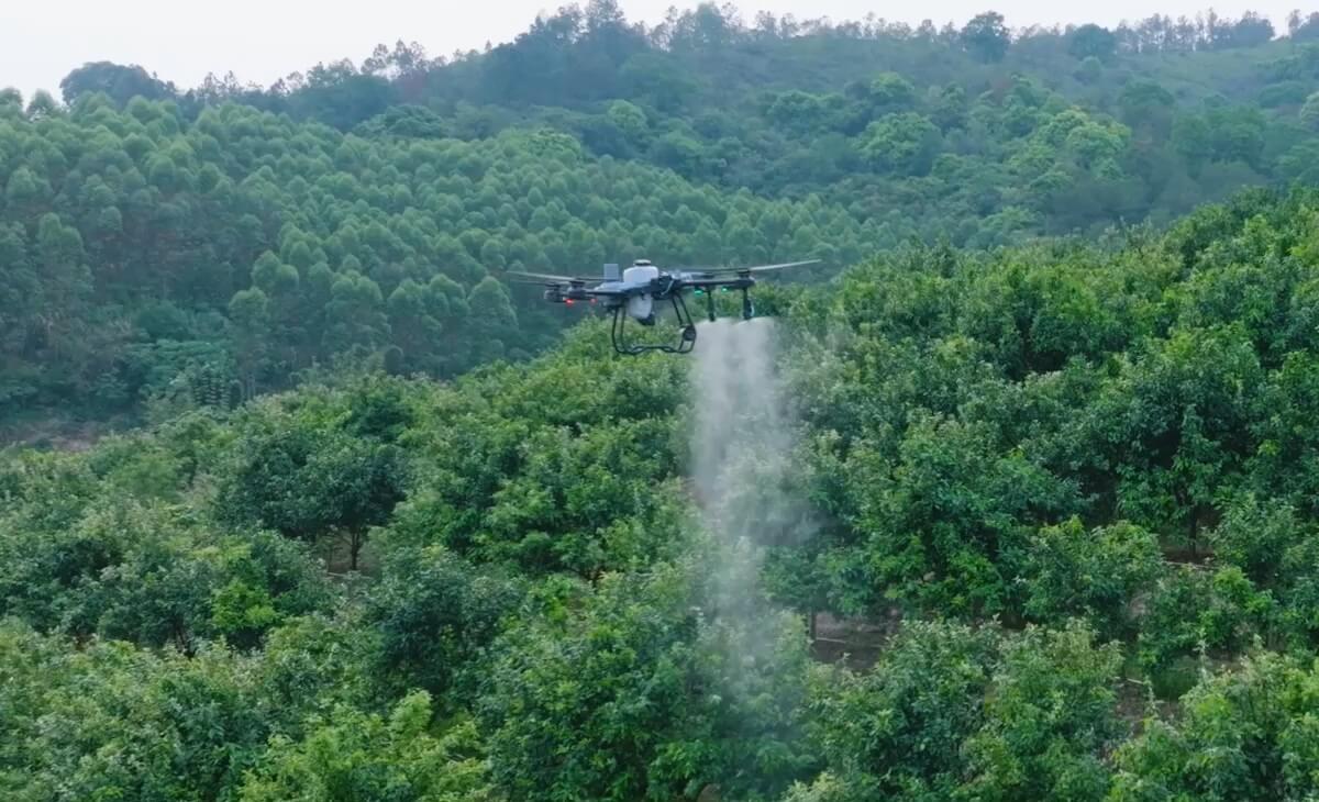 DJI Agras T25 (5.2 gal / 20L)