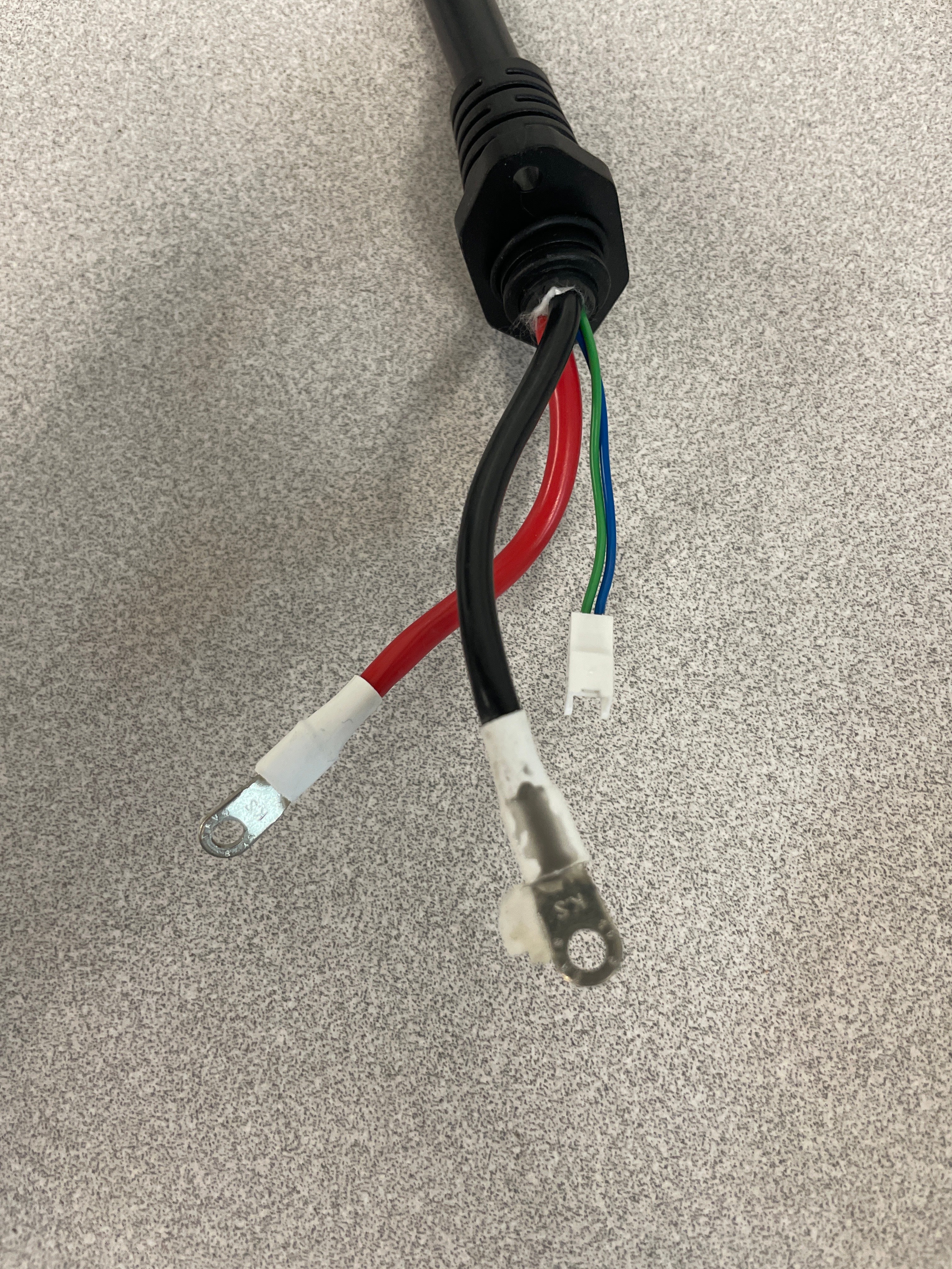 CM13600 and GC4000+ Charging Cable
